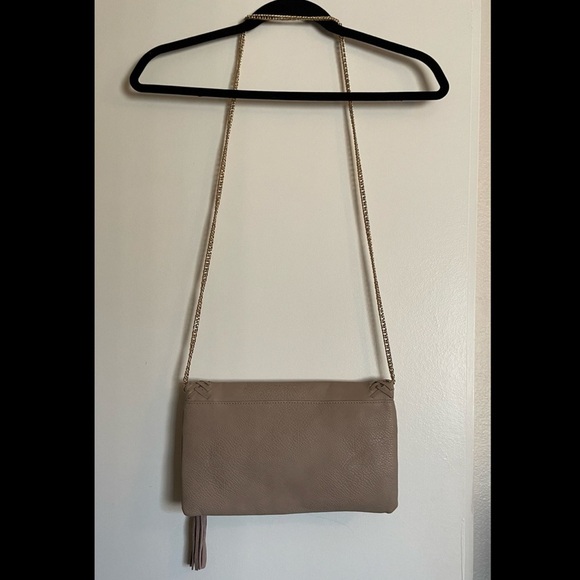 Clutch/crossbody bag I’m good condition. - Picture 9 of 9